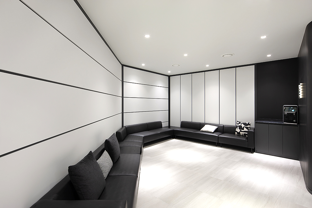 메이드영성형외과 대표 이미지