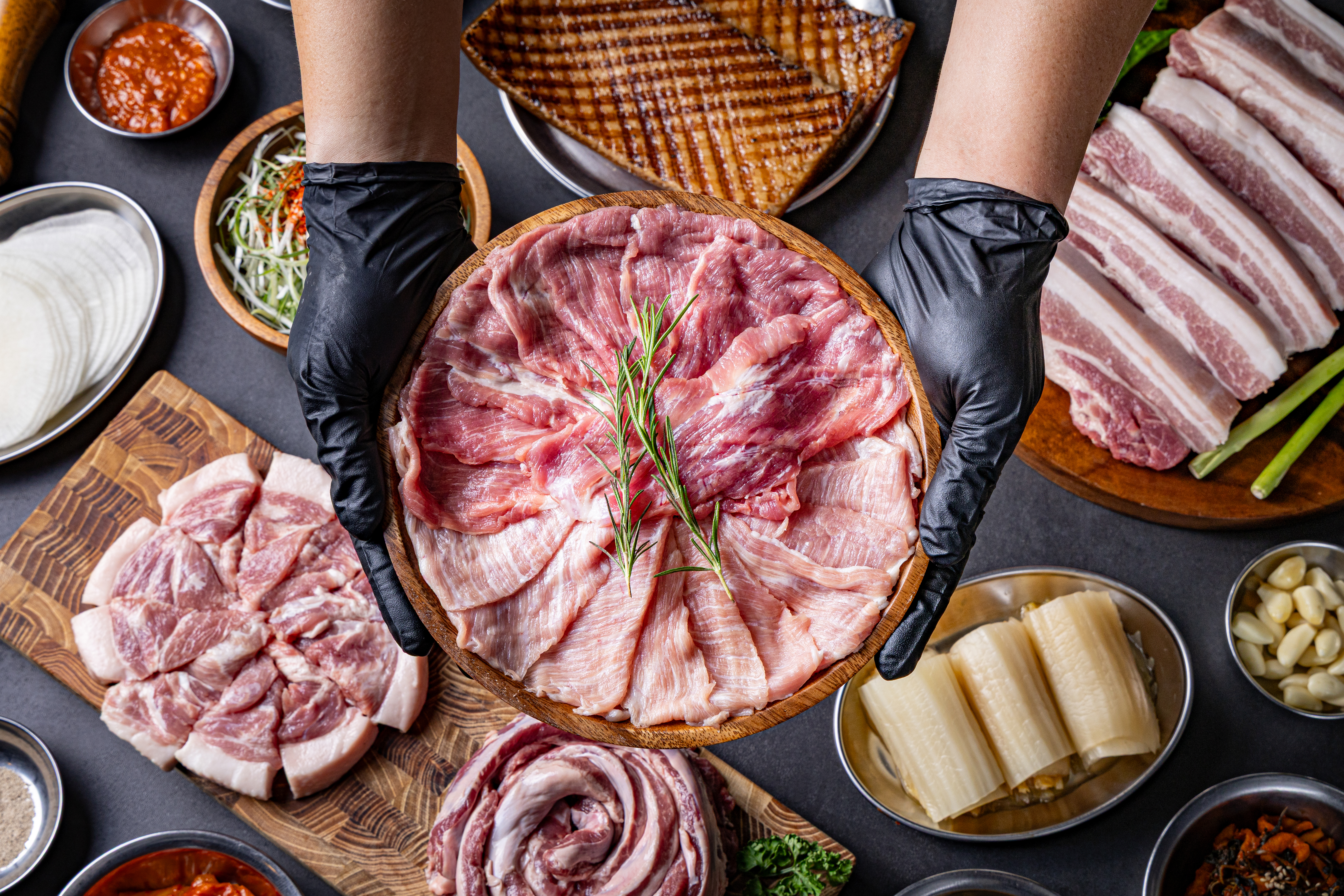 스페샬돼지 부산시청본점