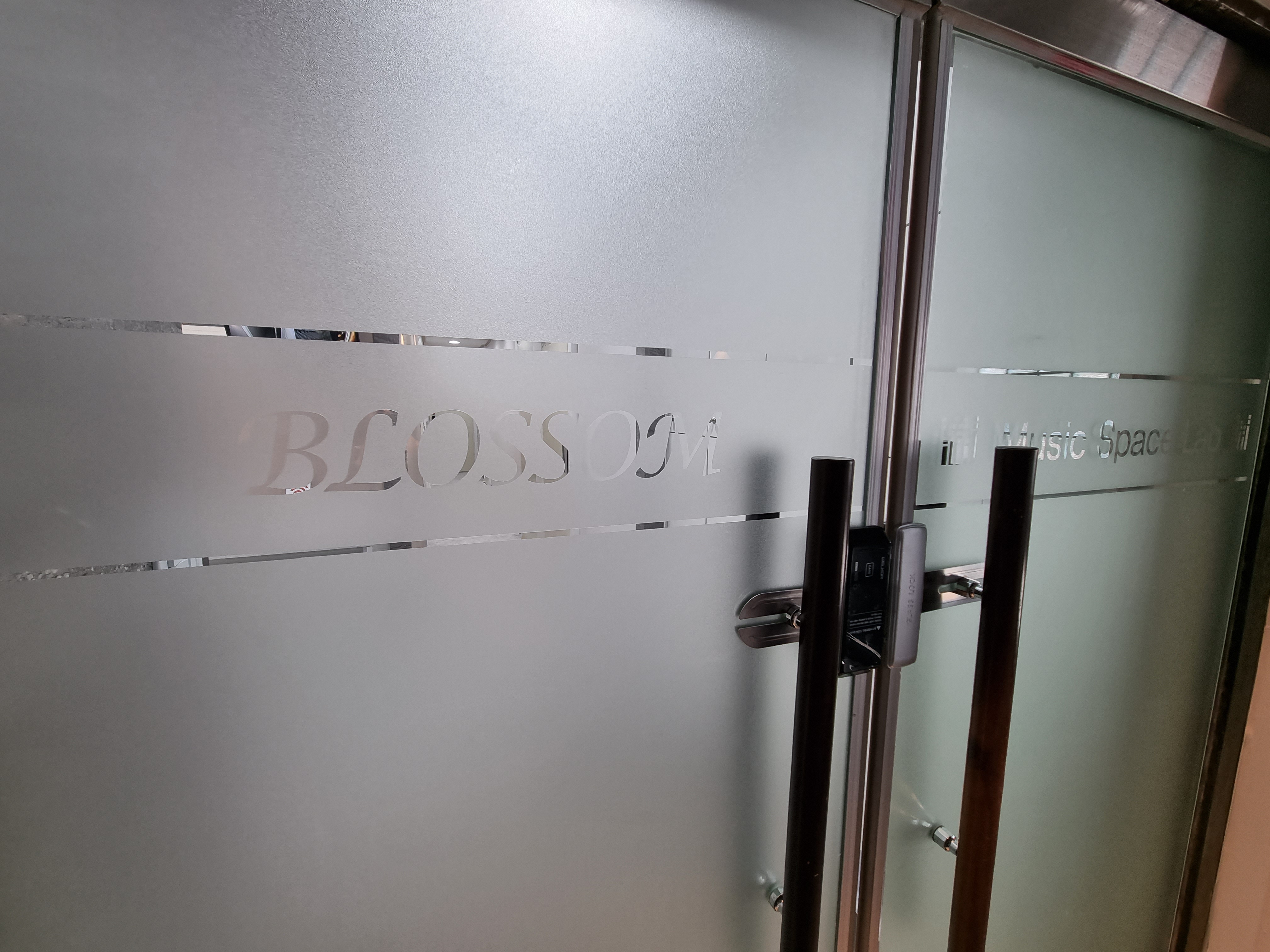 1번째 스튜디오 사진