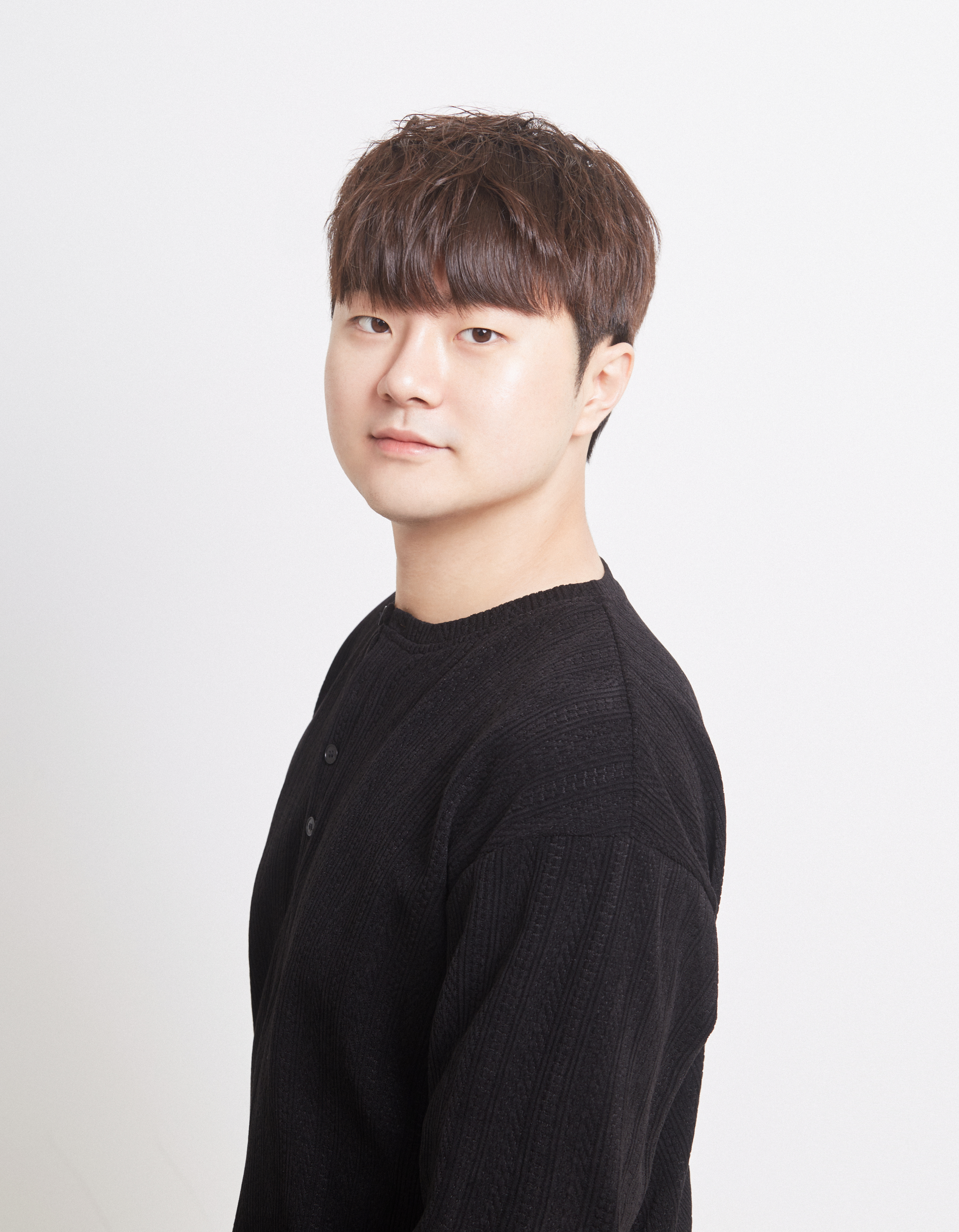이민우 디자이너
