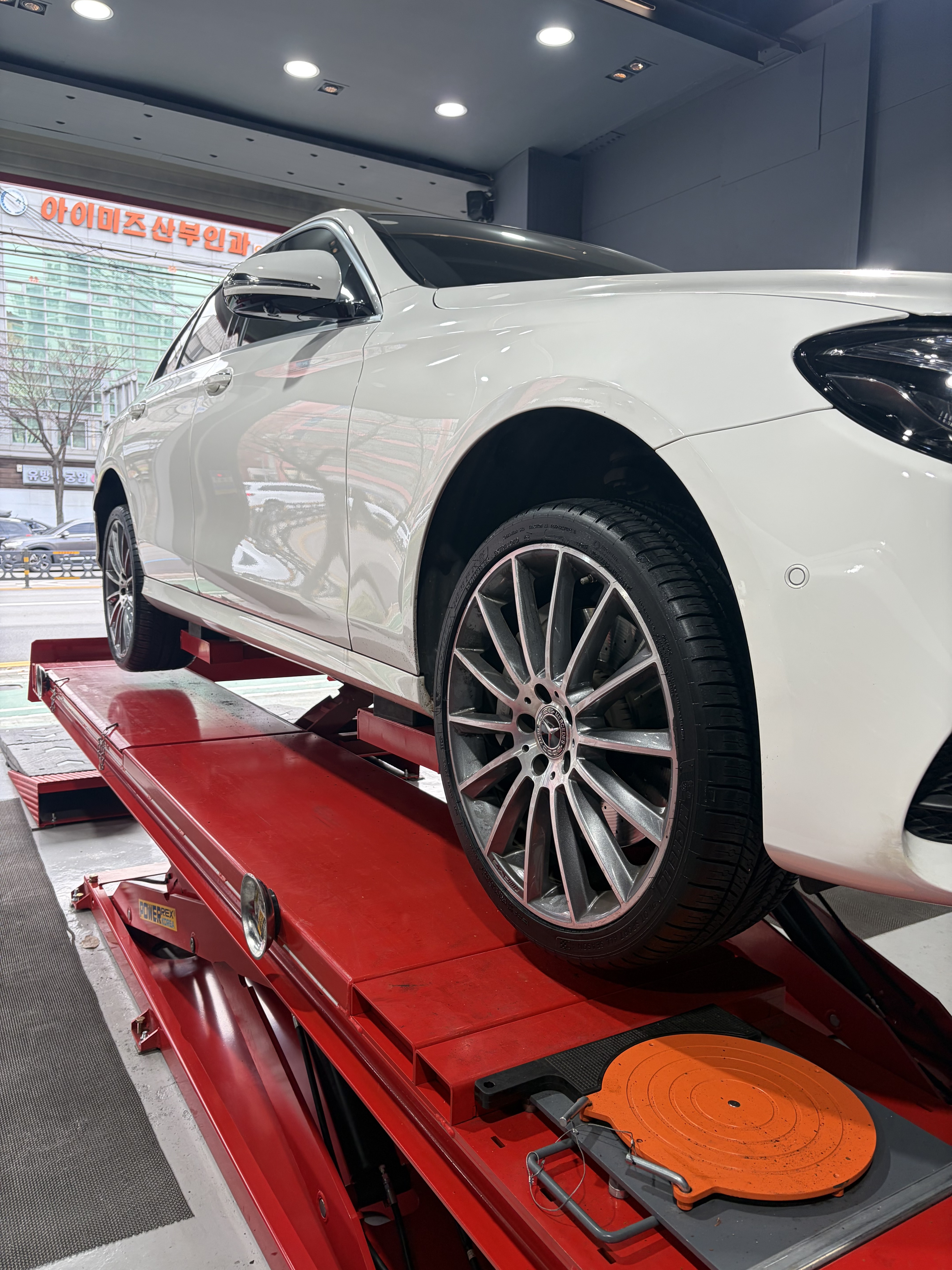 공룡타이어 대표 이미지