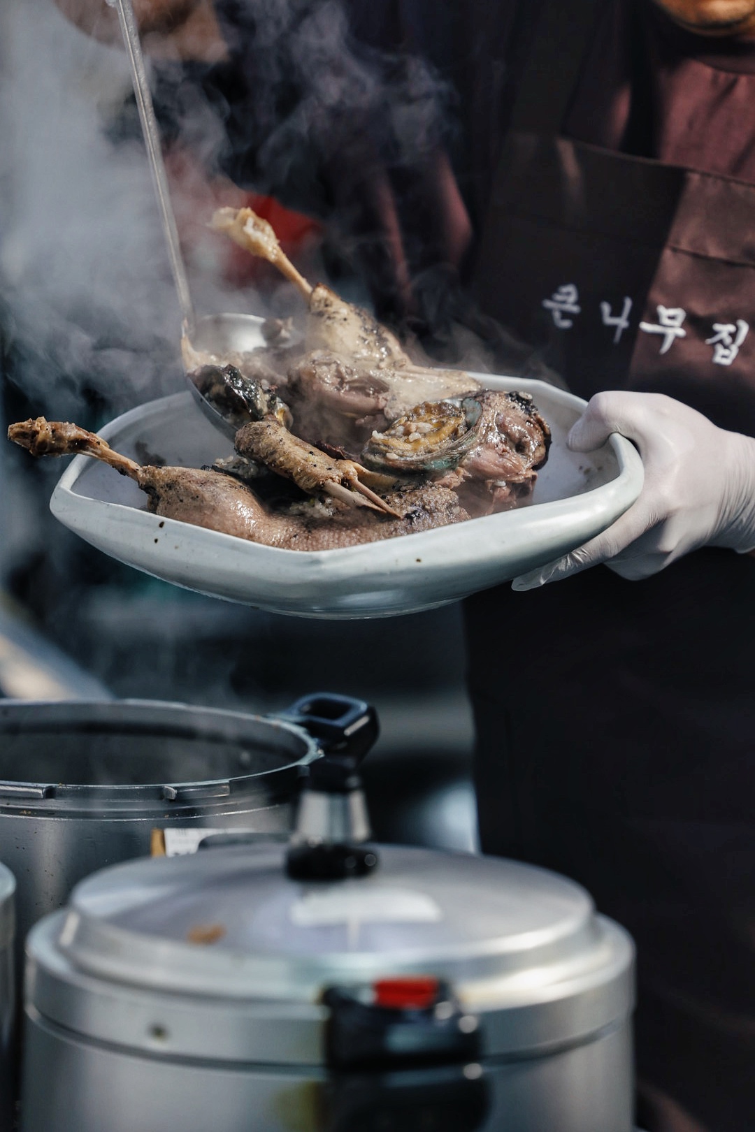 큰나무집 궁중약백숙