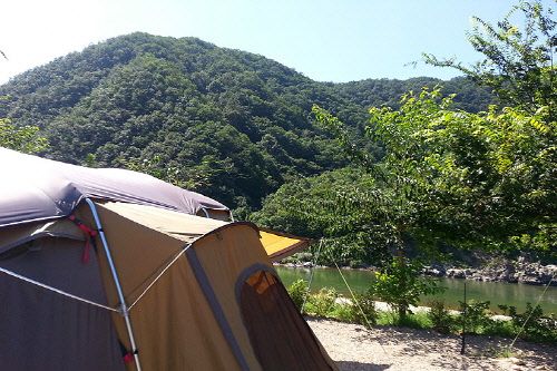 스톤엑스캠핑장 바베큐 시설 캠핑사이트